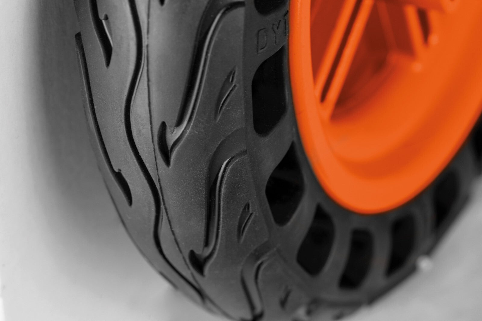 techtron Elite 3500 Electric Kick Scooter Grade A (Battery Replaced) ORANGE techtron